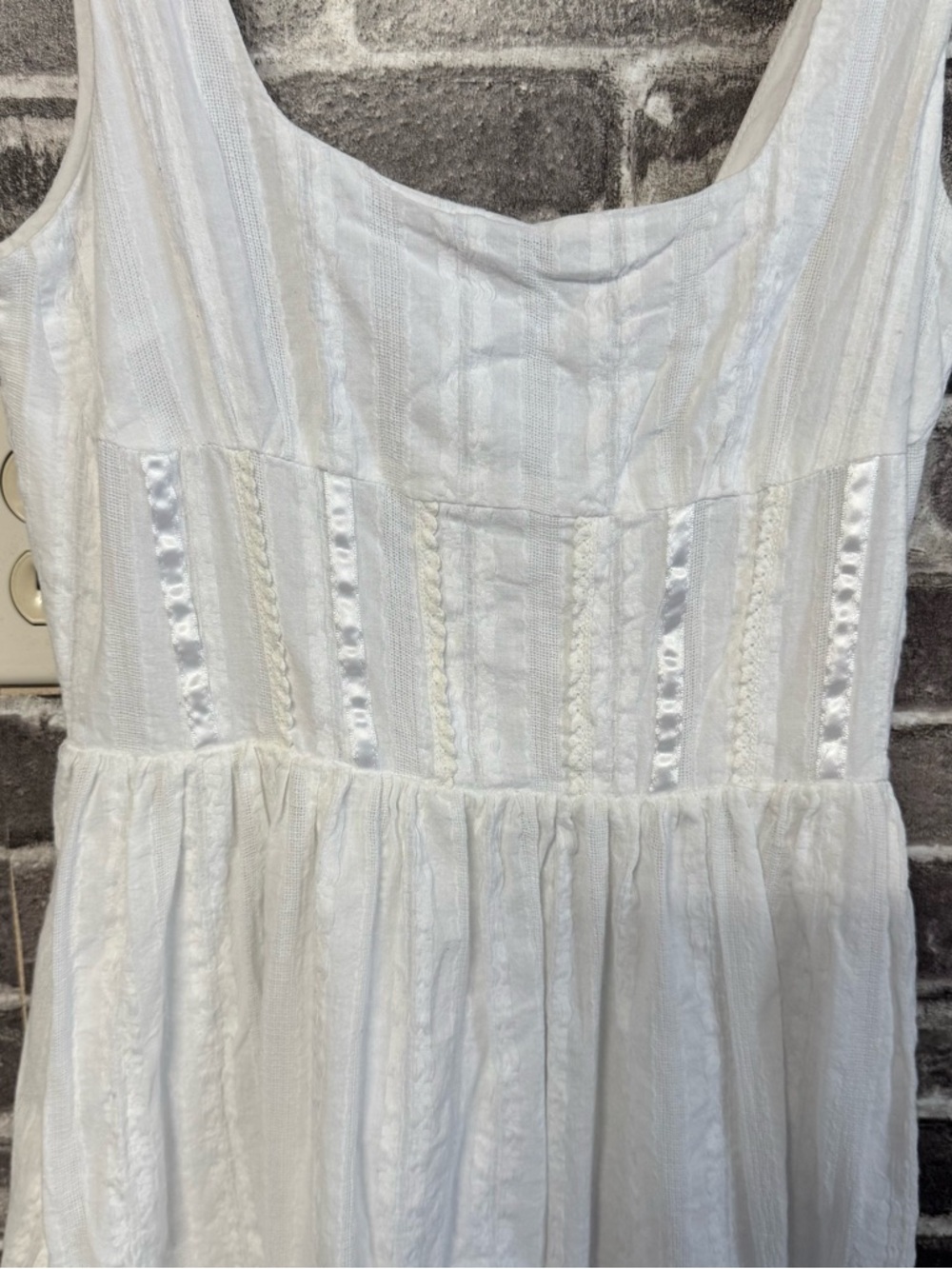 Princess Polly Lorinda Maxi Dress White - Picture 4 of 13